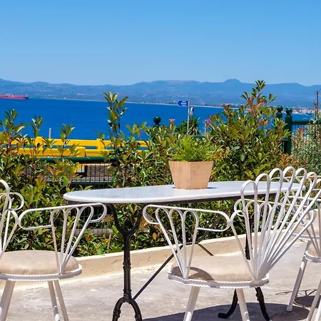 Almyros Aktis Mountain And Sea Apartment Kalamata Exteriér fotografie