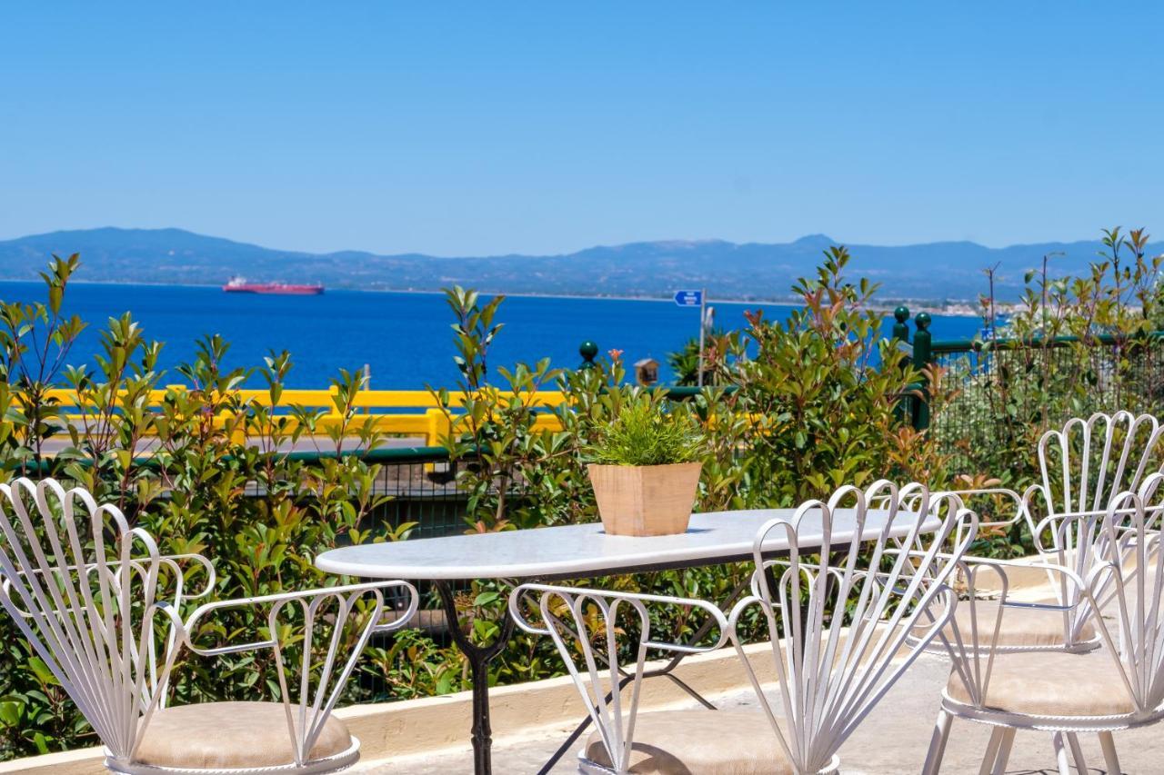 Almyros Aktis Mountain And Sea Apartmán